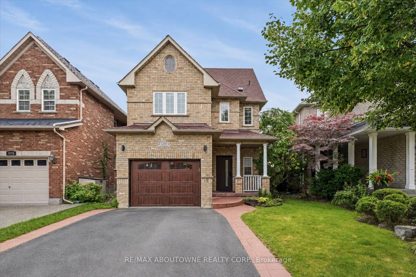1282 Parkhurst Drive, Oakville, ON L6M 3V7