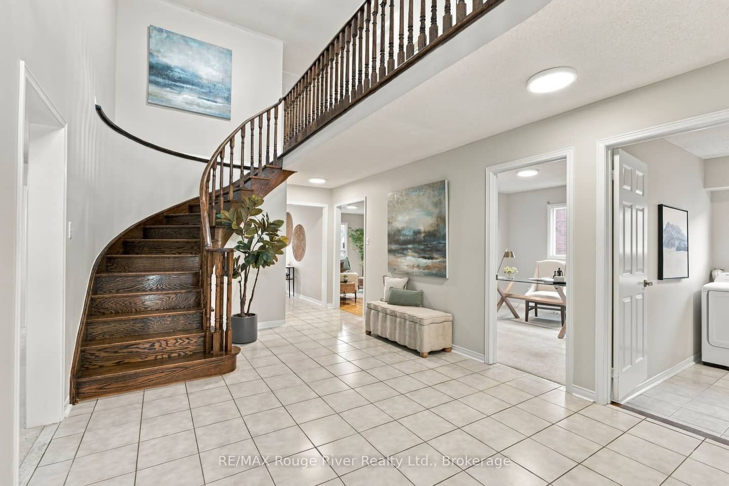51 Lofthouse Drive, Whitby, ON L1R 1W5
