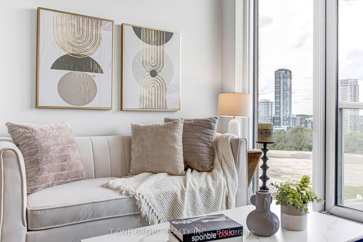 292 Verdale Crossing 1007, Markham, ON L6G 0H6