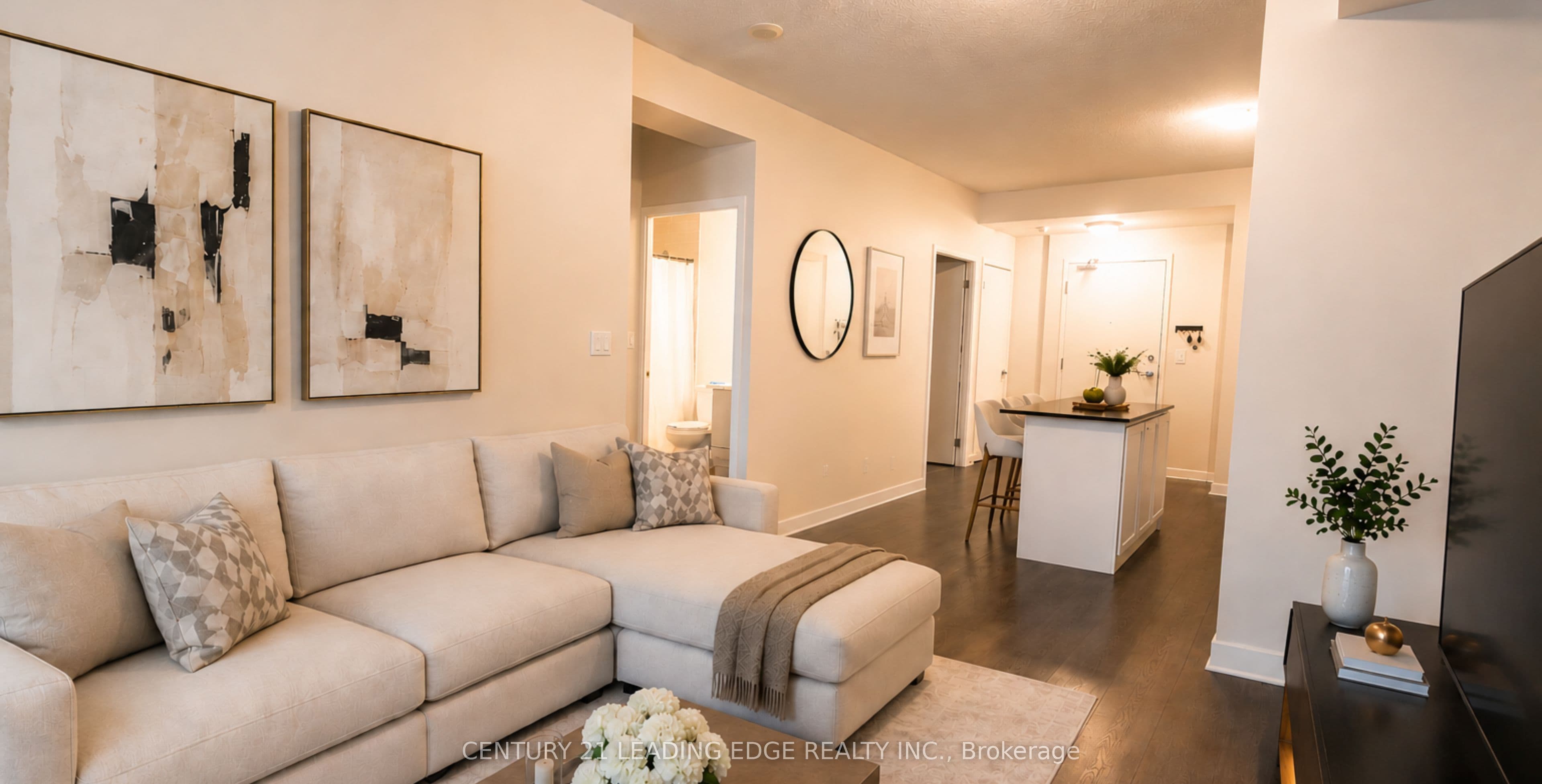 15 BRUYERES Mews 517, Toronto, ON M5V 0A7