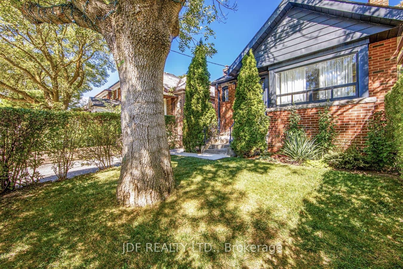 313 Vaughan Road, Toronto, ON M5C 2N5