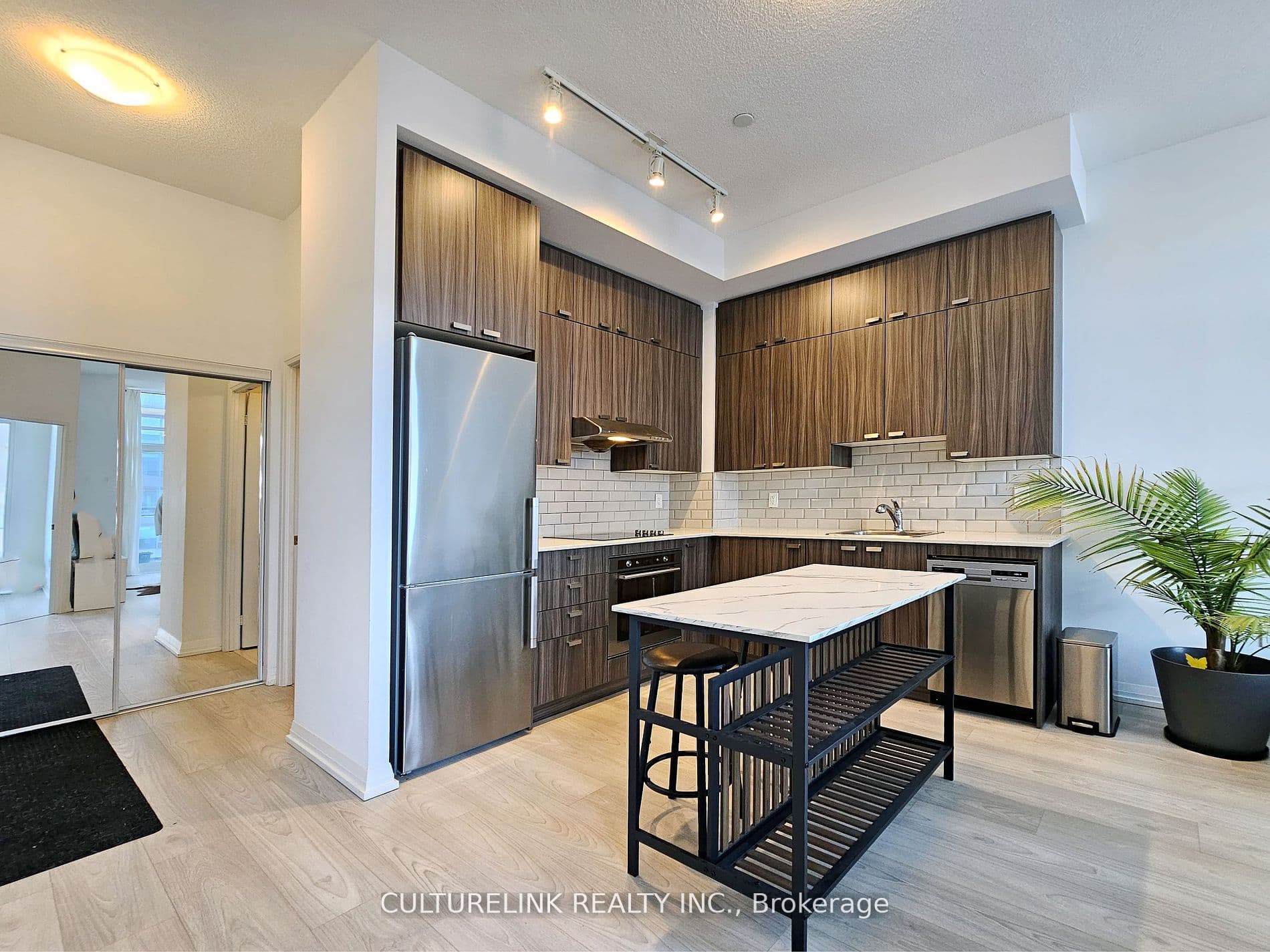 50 Ann O'Reilly Road Ph07, Toronto, ON M2J 0C9