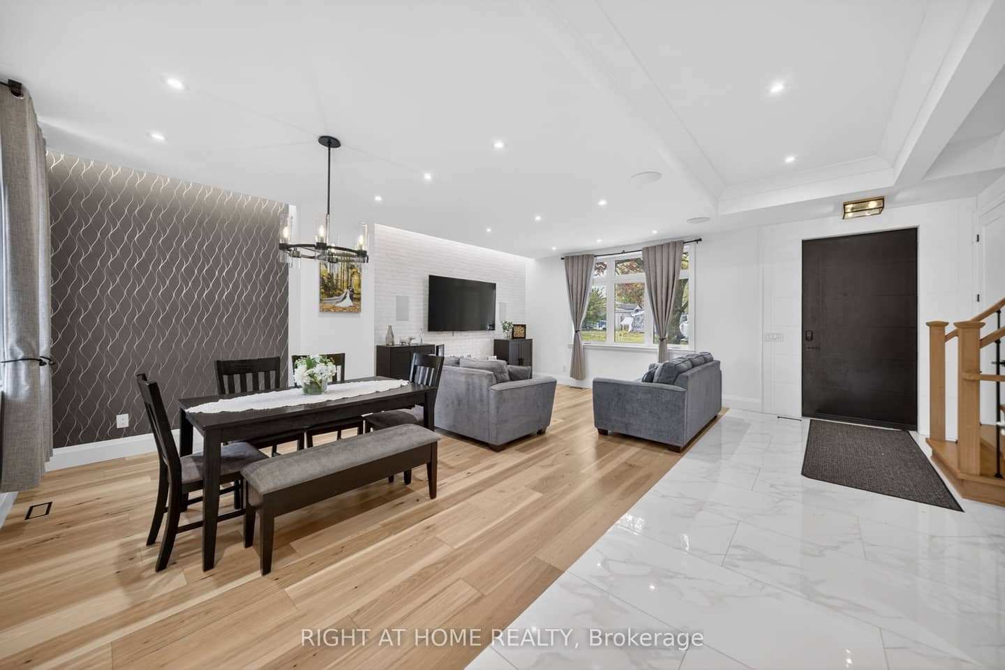 17 Exbury Road, Toronto, ON M3M 1P6