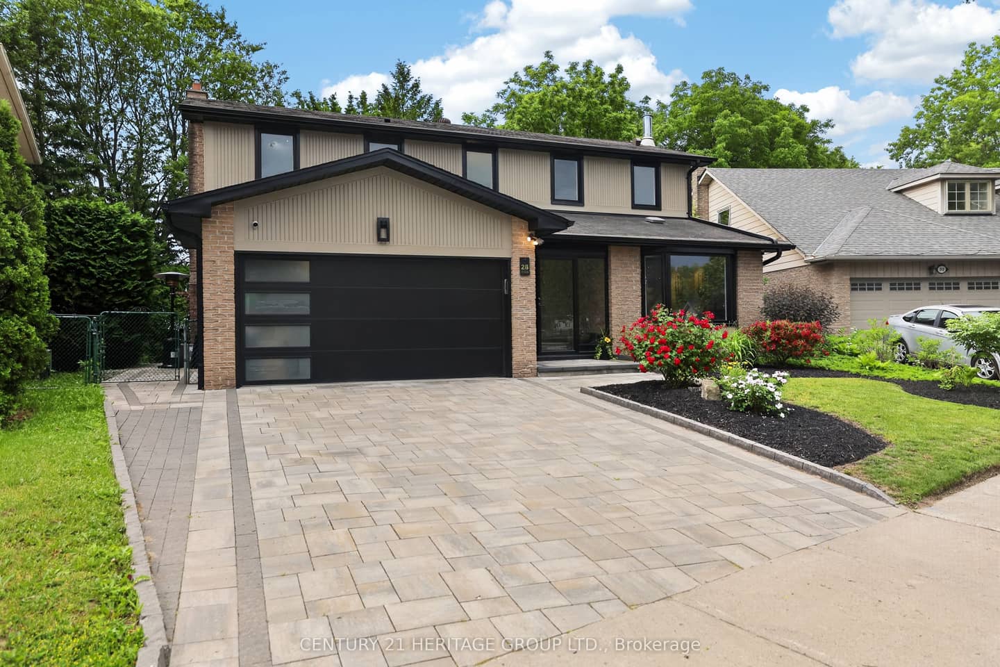 28 Innis Crescent, Richmond Hill, ON L4C 5K2