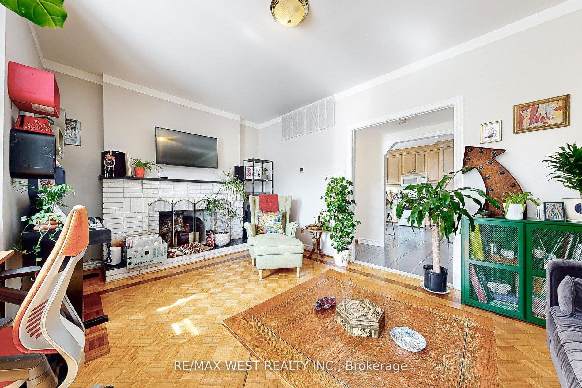 52 Heydon Park Road, Toronto, ON M6J 2C8