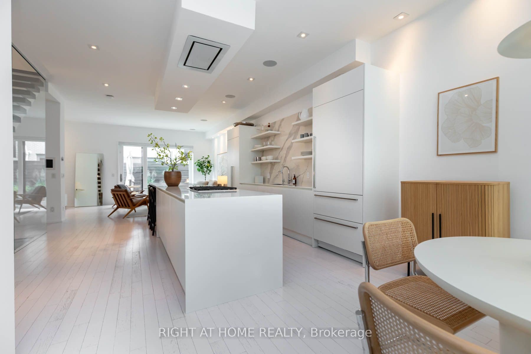 248 MANNING AVE Manning Avenue, Toronto, ON M6J 2L7