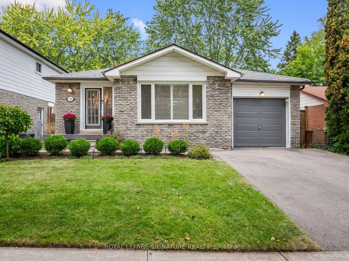160 Holmcrest Trail, Toronto, ON M1C 1V9