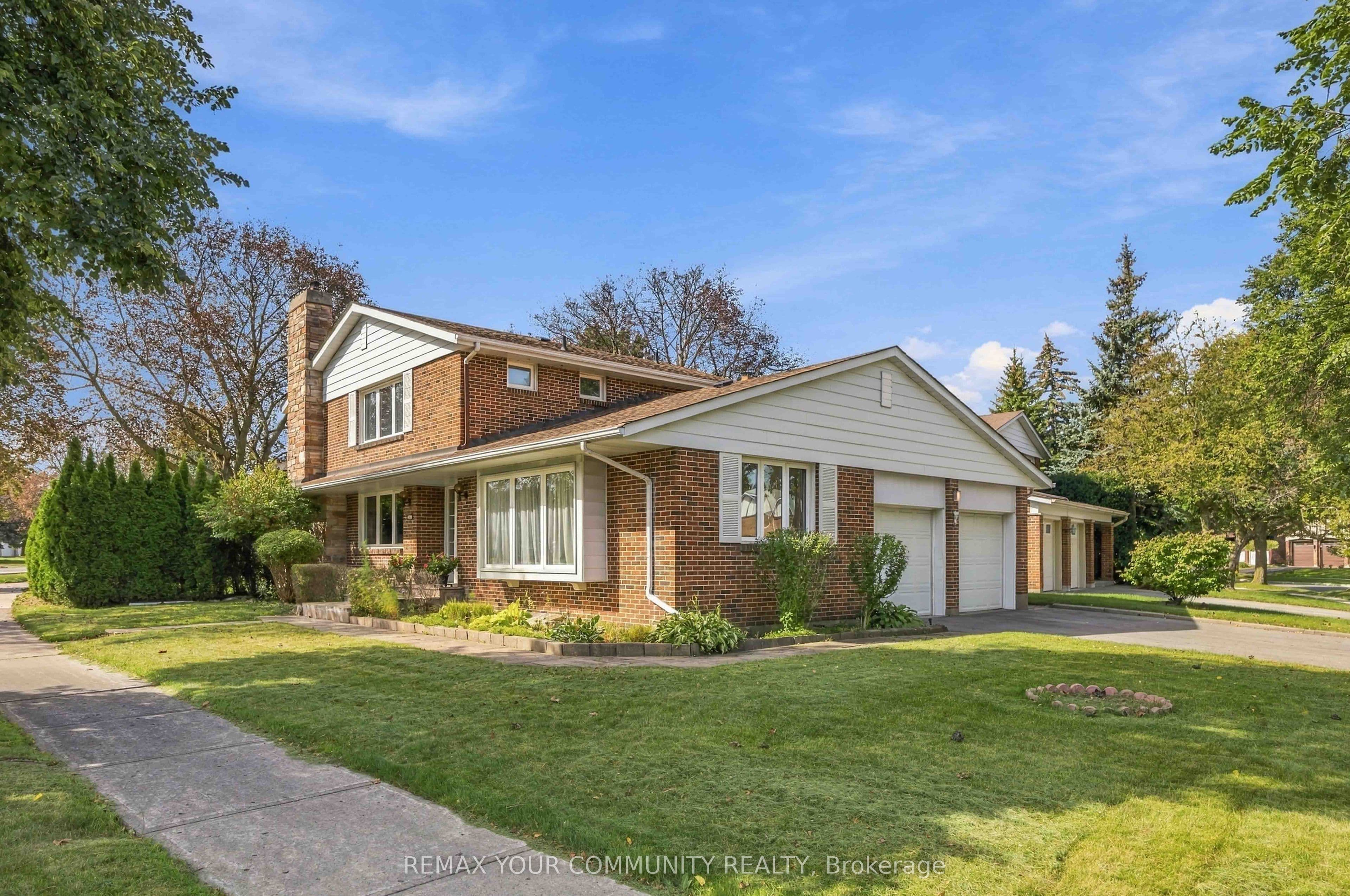 588 Huntingwood Drive, Toronto, ON M1W 1G8