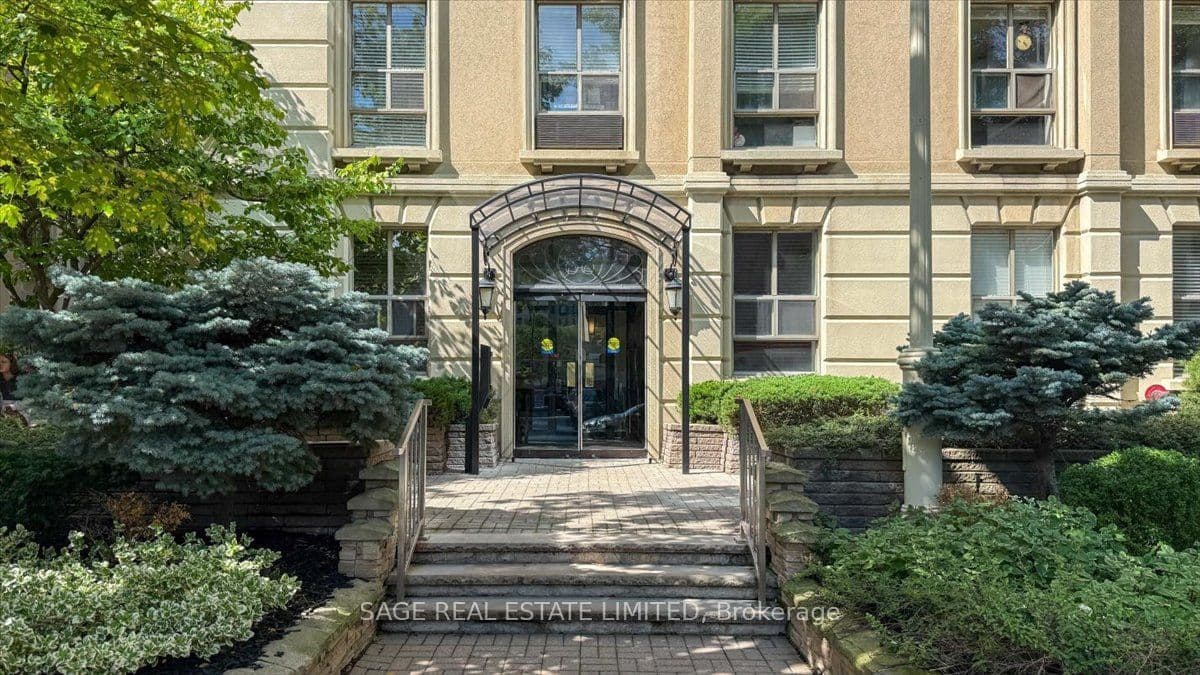 88 Charles Street E 208, Toronto, ON M4Y 2W7