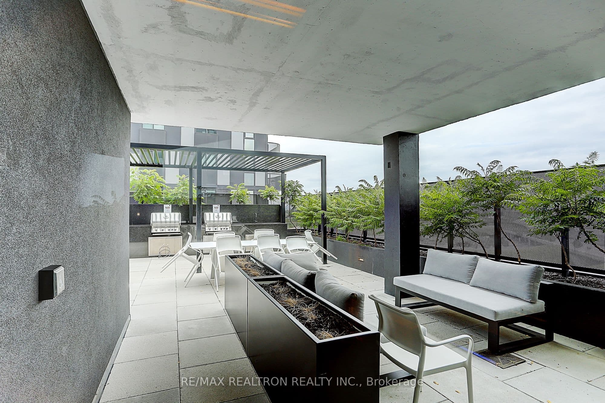 30 Tretti Way 602, Toronto, ON M3H 0E3