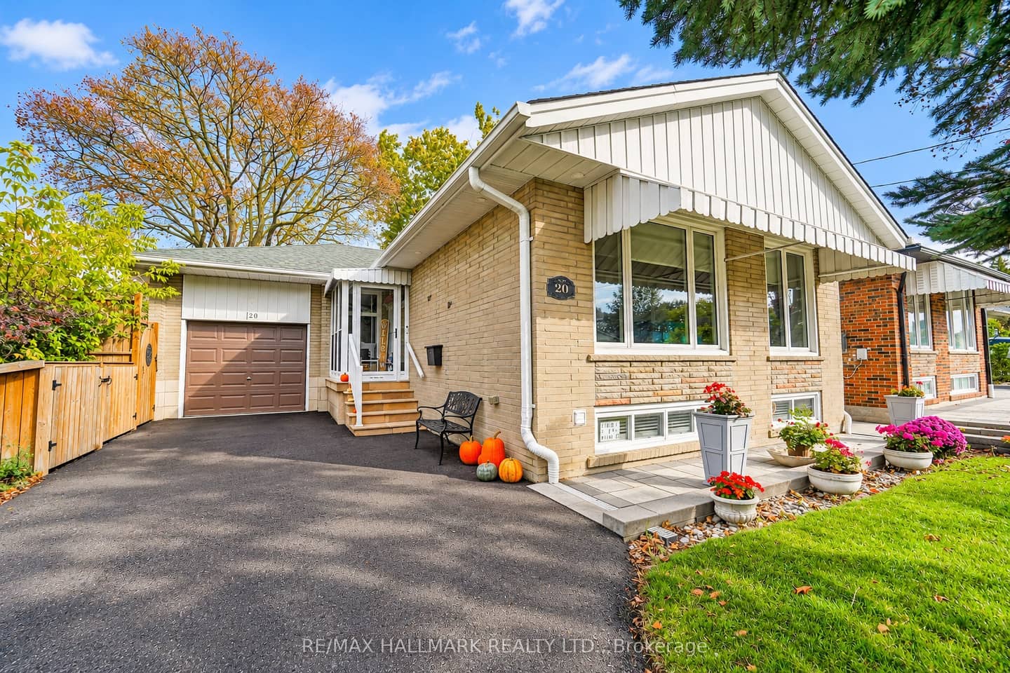 20 Wishing Well Drive, Toronto, ON M1T 1J1