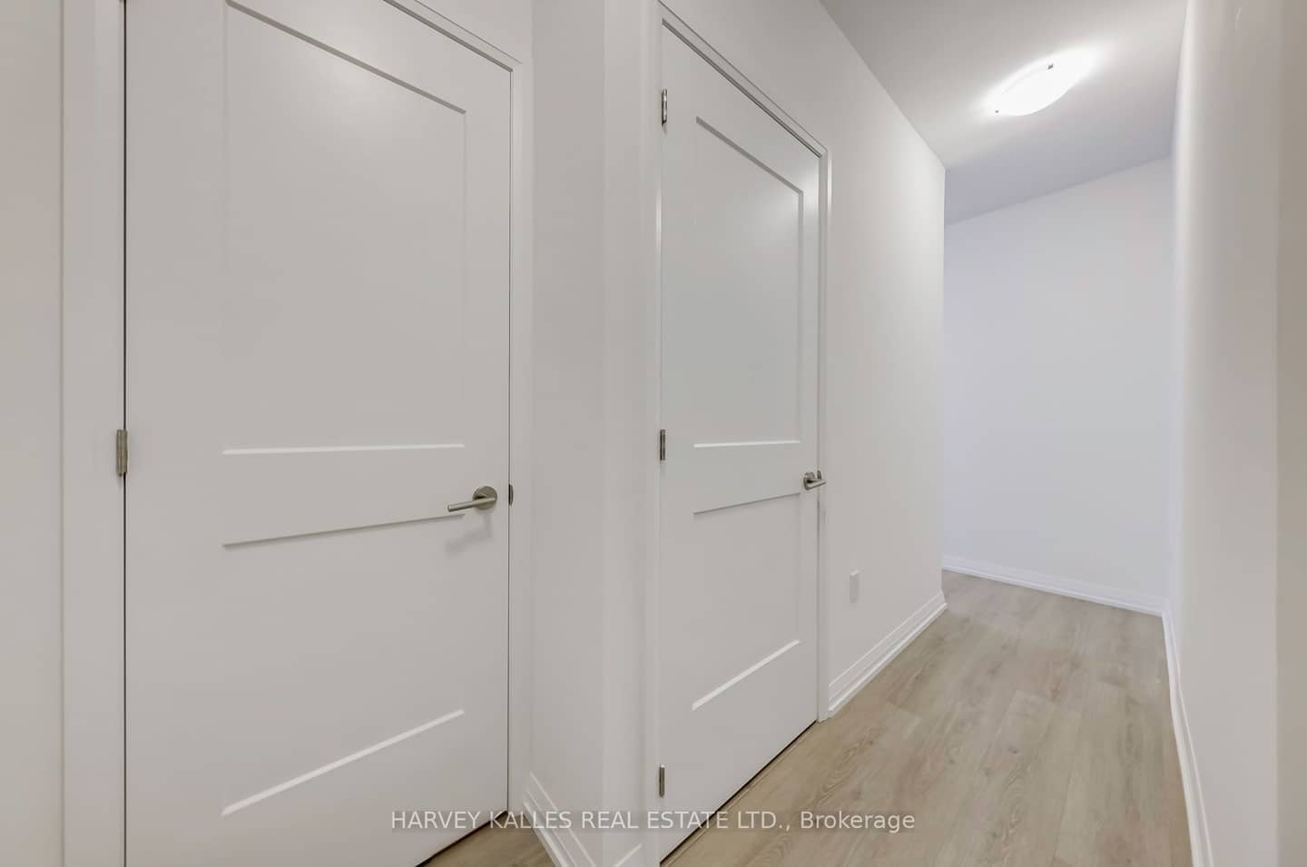 25 Holly Street 2209, Toronto, ON M4S 0E3