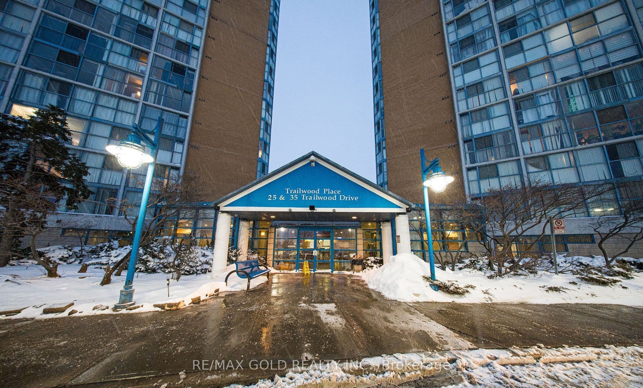 35 Trailwood Drive 1112, Mississauga, ON L4Z 3L6