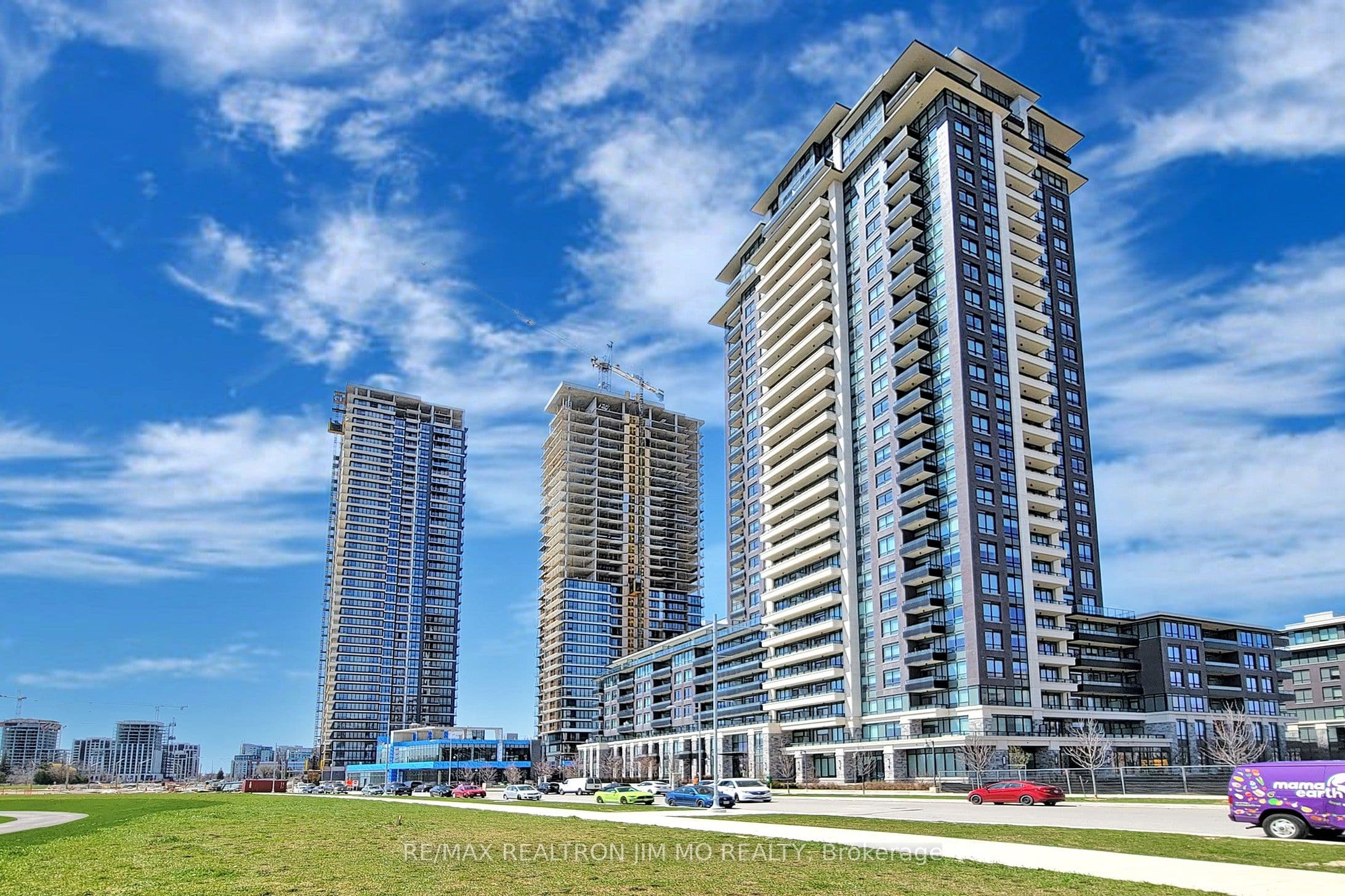 15 Water Walk Drive 616, Markham, ON L6G 0G2