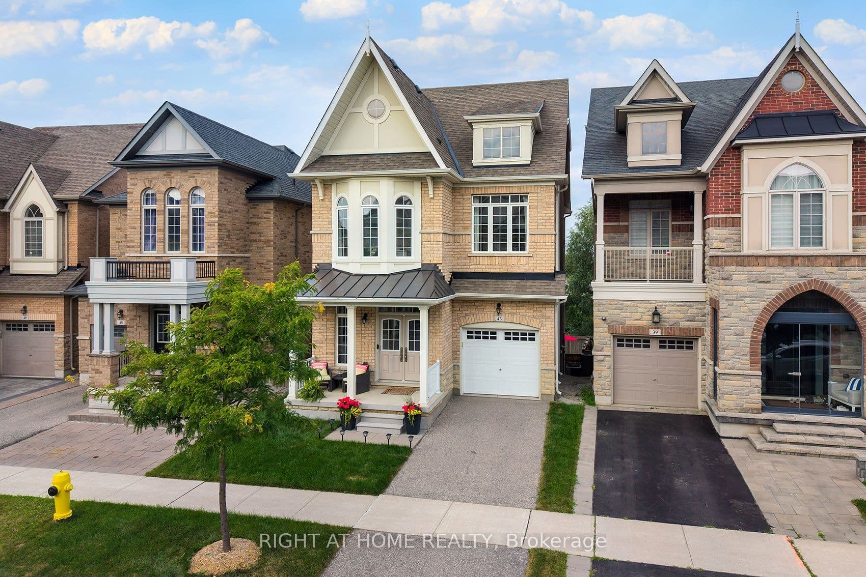 43 Hopewell Street, Vaughan, ON L4H 3Y1