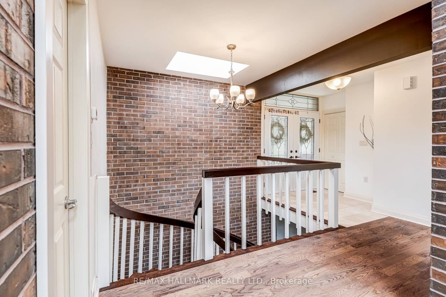 1499 Ashington Court, Mississauga, ON L5C 1R5