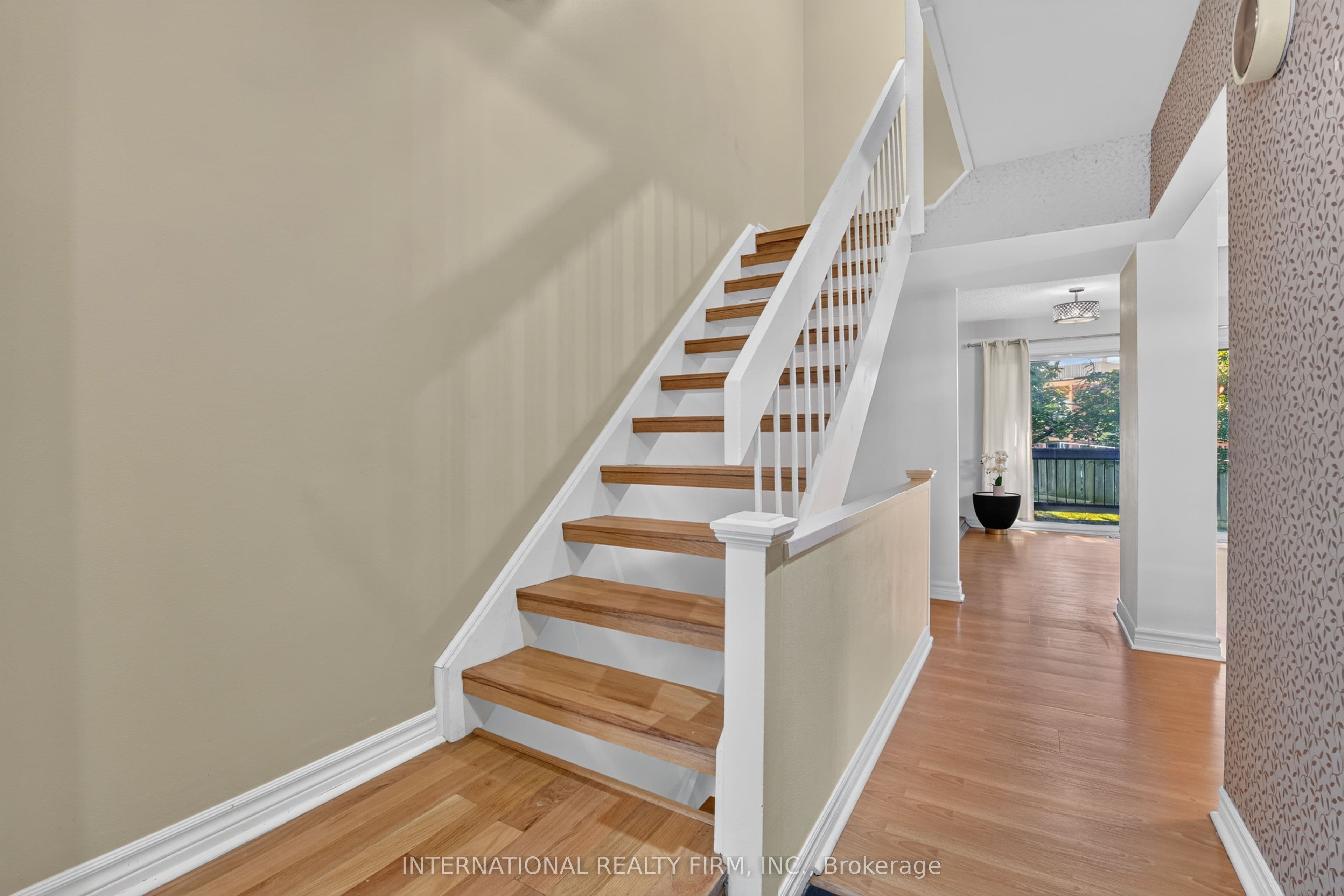 6855 Glen Erin Drive 15, Mississauga, ON L5N 1P6