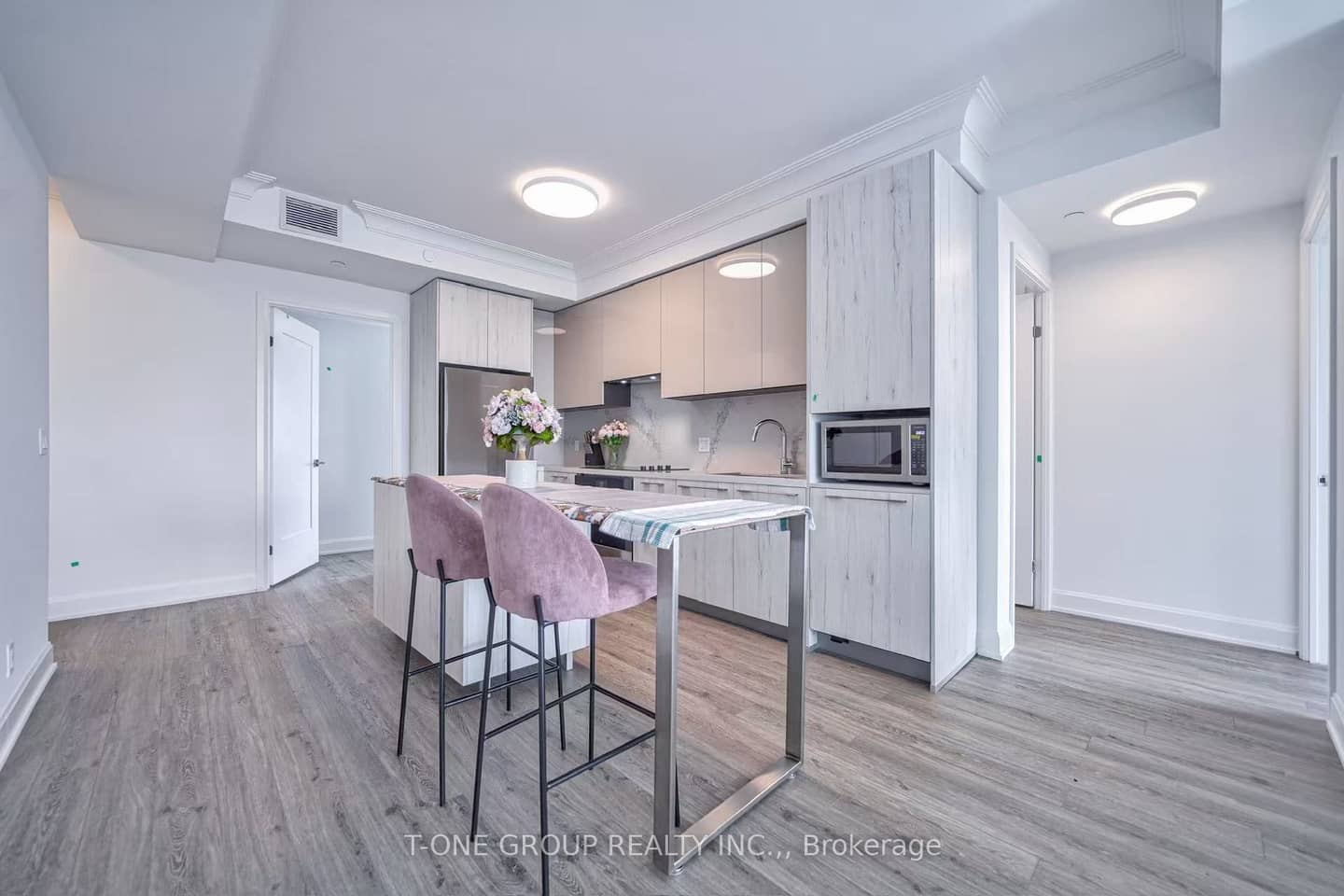 8 Water Walk Drive 2701, Markham, ON L3R 6L4