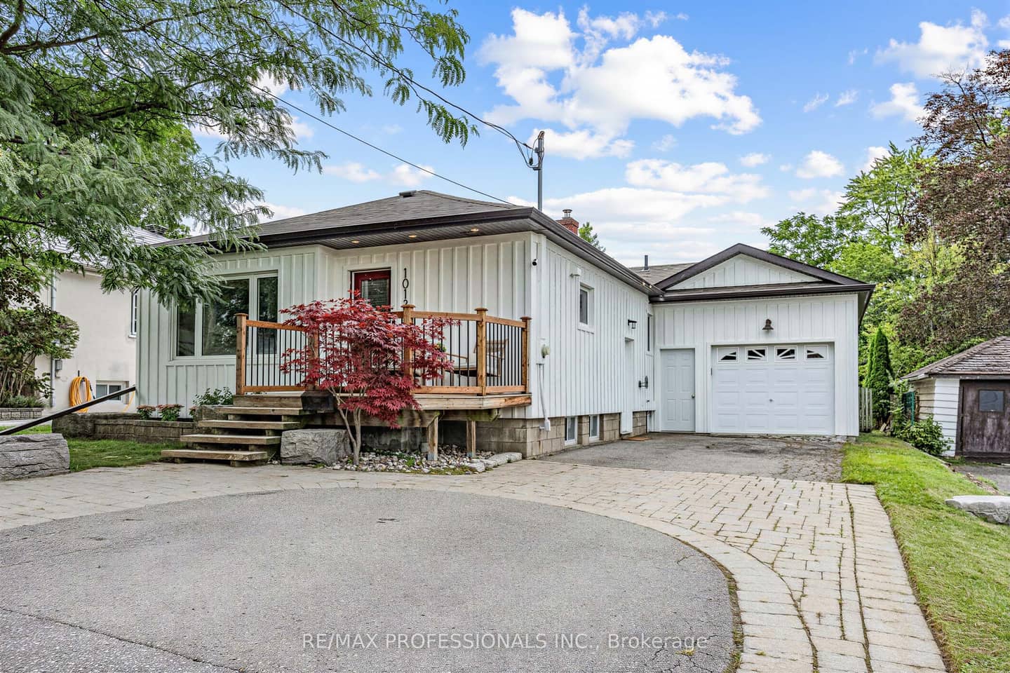 1013 Centre Street S, Whitby, ON L1N 4X5