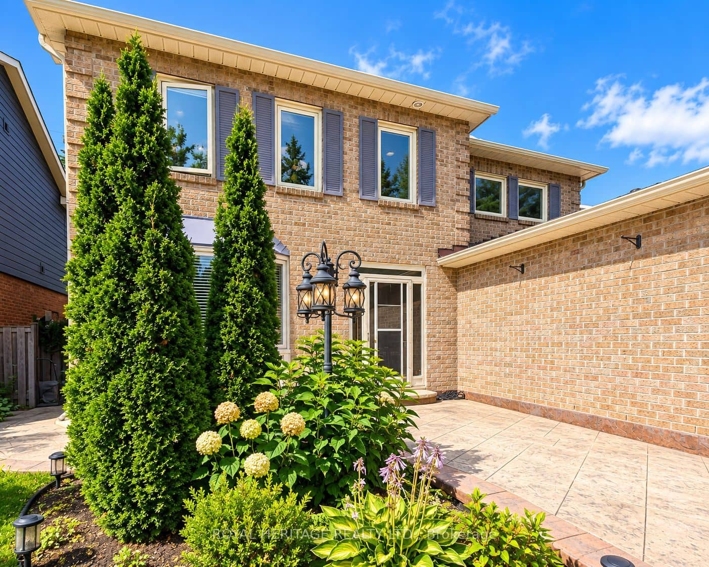 1221 Fieldstone Circle, Pickering, ON L1X 1B9