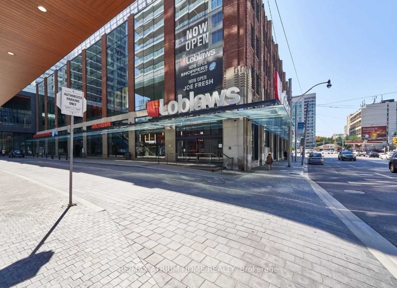 19 Bathurst Street 3206, Toronto, ON M5V 0N2