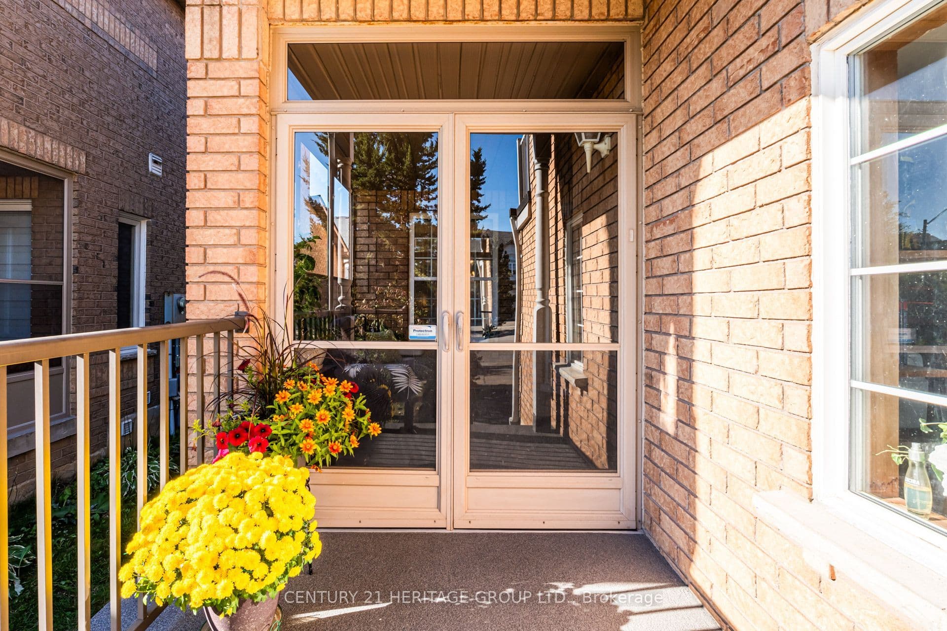 48 Nantucket Drive, Richmond Hill, ON L4E 3V8