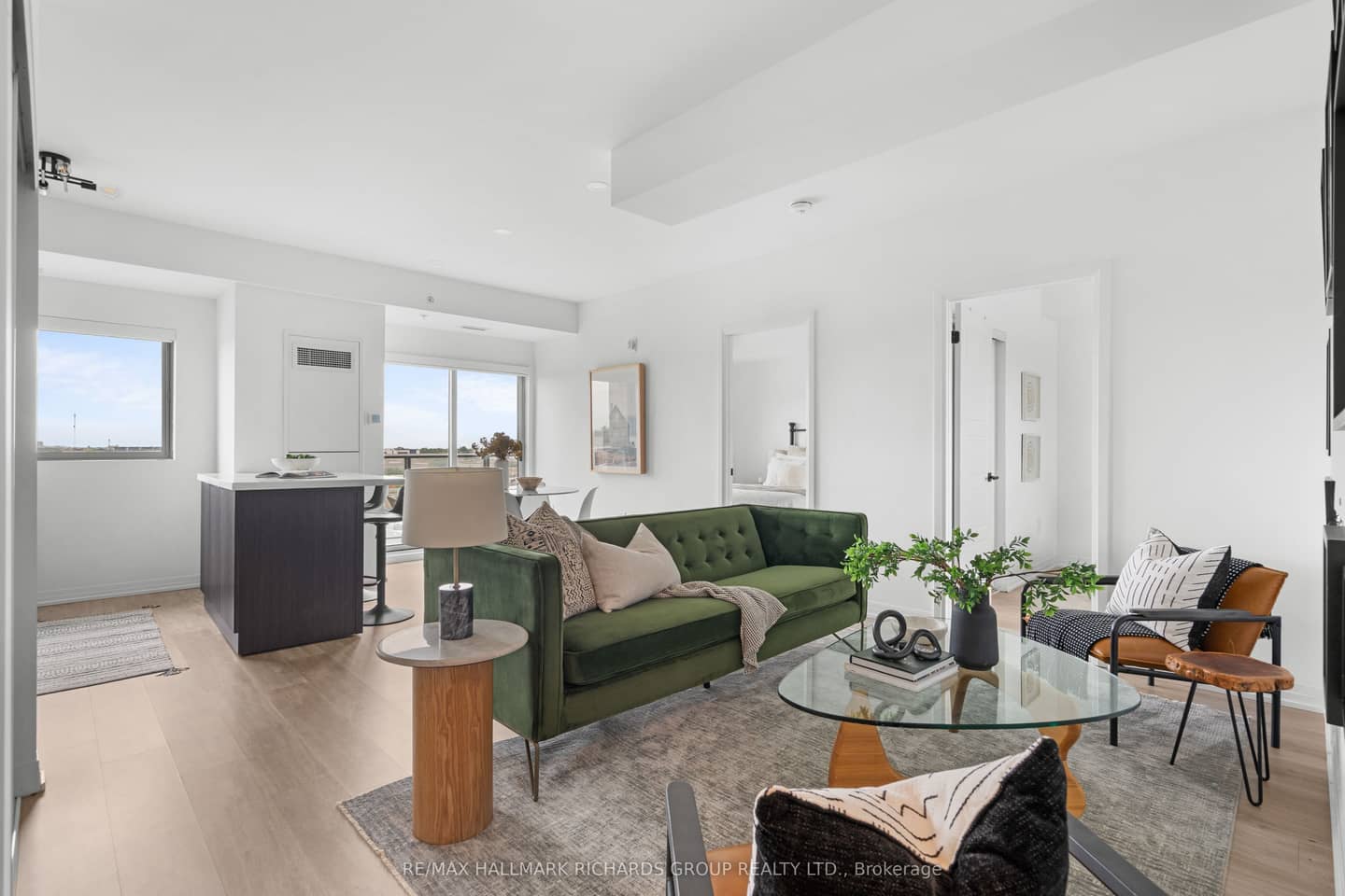 408 Brown's Line PH606, Toronto, ON M8W 3T8
