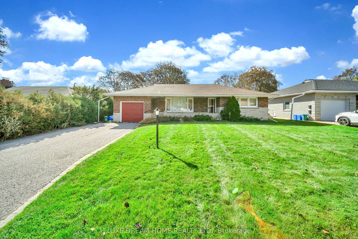 834 Law Street, Oshawa, ON L1G 4M4