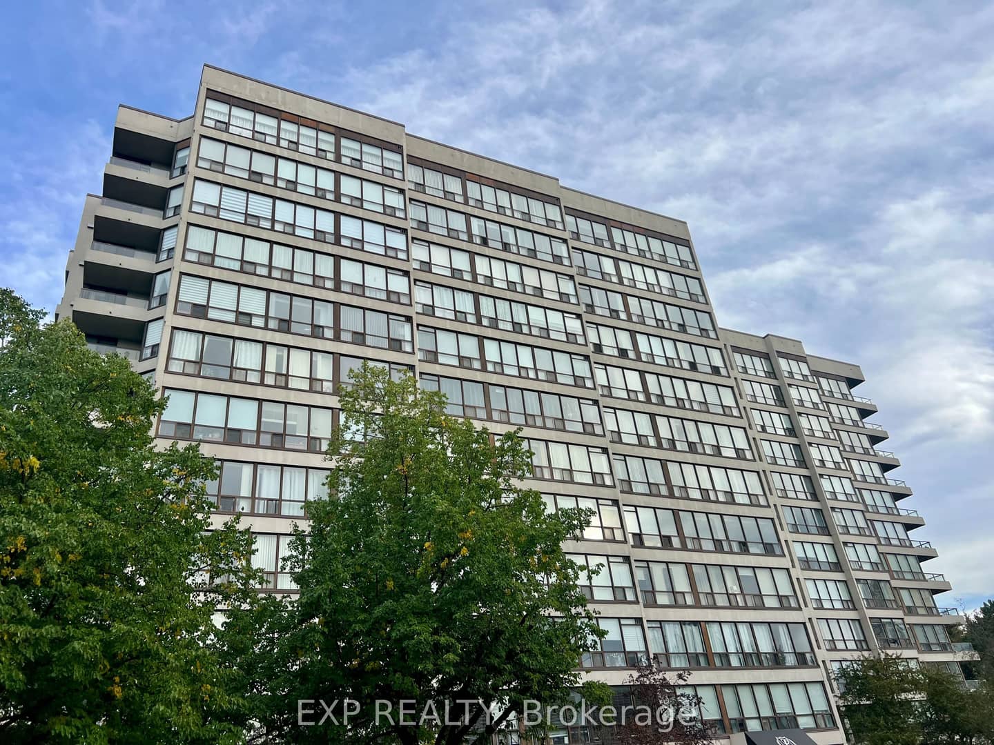 10 Laurelcrest Street 412, Brampton, ON L6S 5Y3