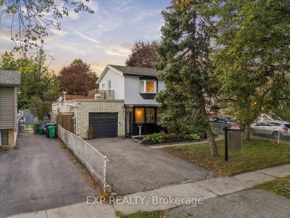 30 Herkley Drive, Brampton, ON L6V 2E8