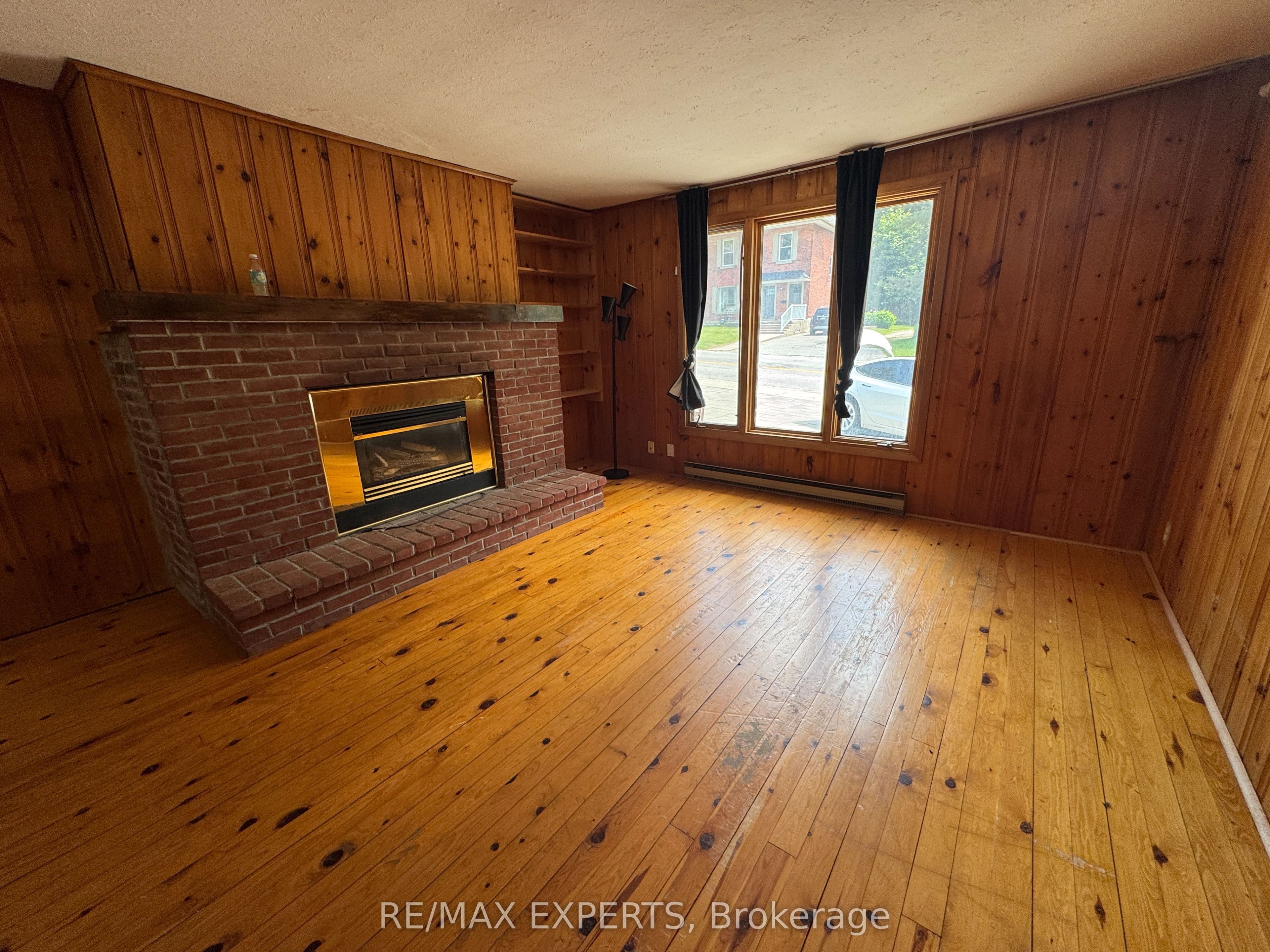 418 Dominion Avenue, Midland, ON L4L 1P2