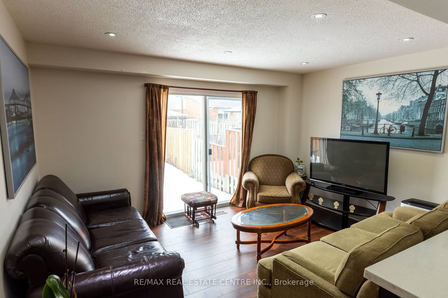 42 Wooliston Crescent, Brampton, ON L6Y 4J5
