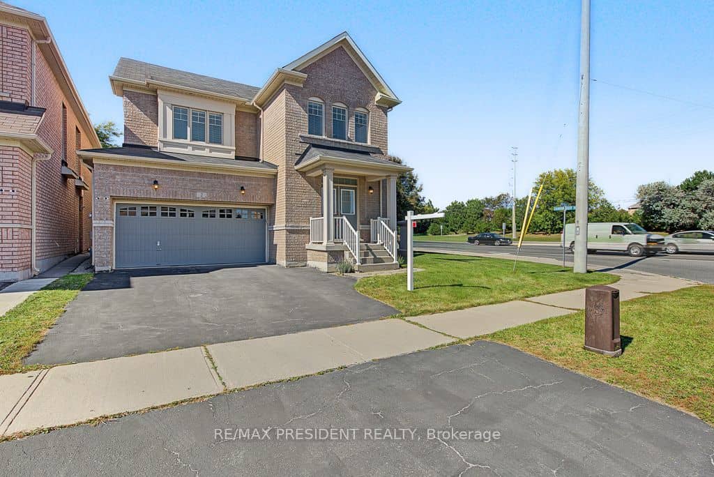 2 Archville Street, Brampton, ON L6Y 5Y5