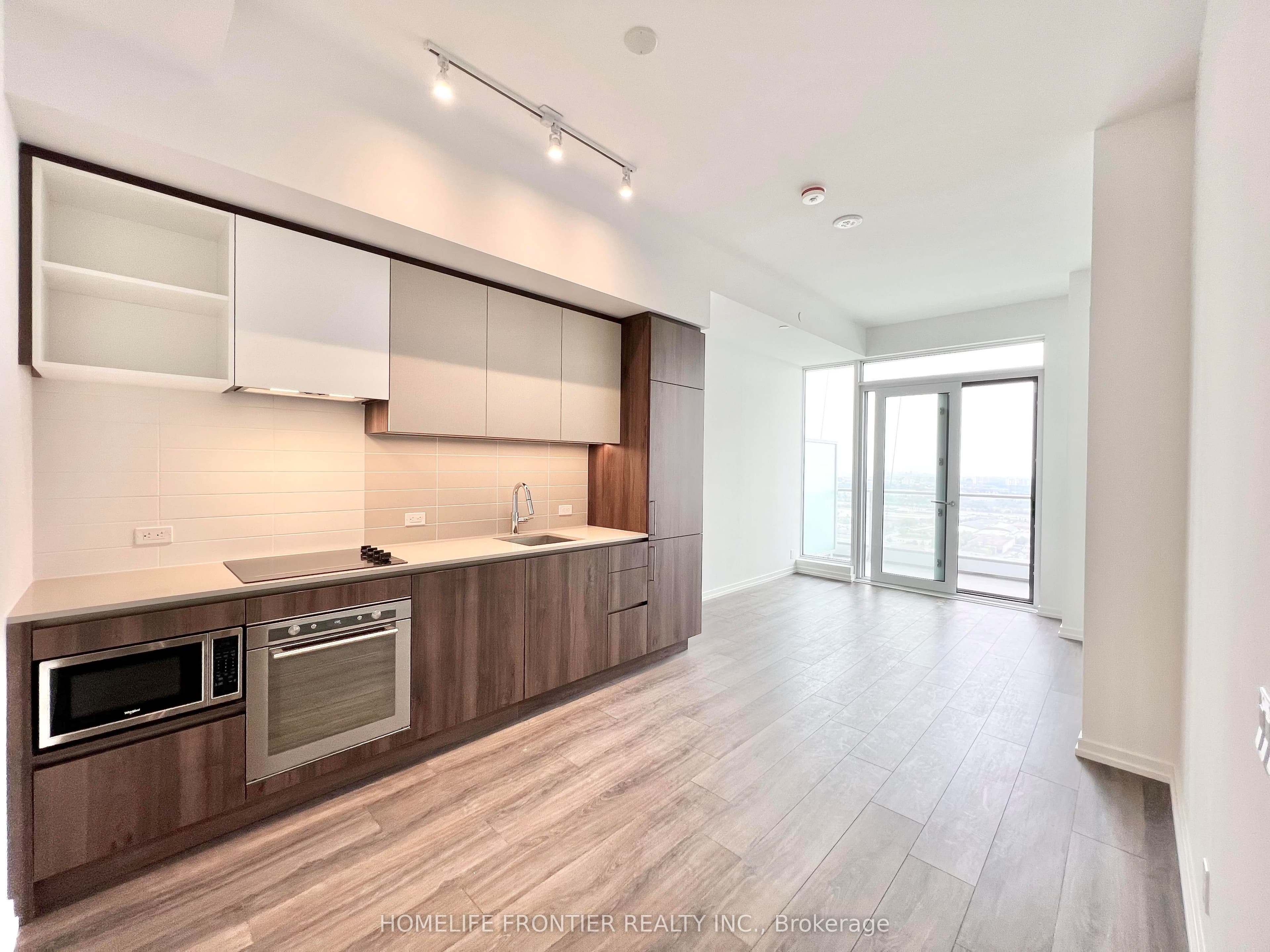 7890 Jane Street 3201, Vaughan, ON L4K 0K9