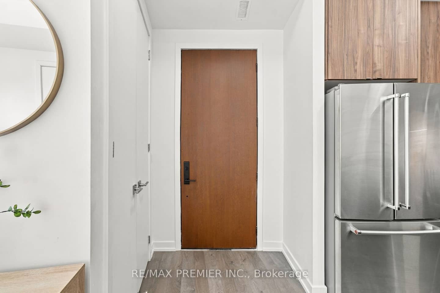 8 Walder Lane 102, Richmond Hill, ON L4S 0P7