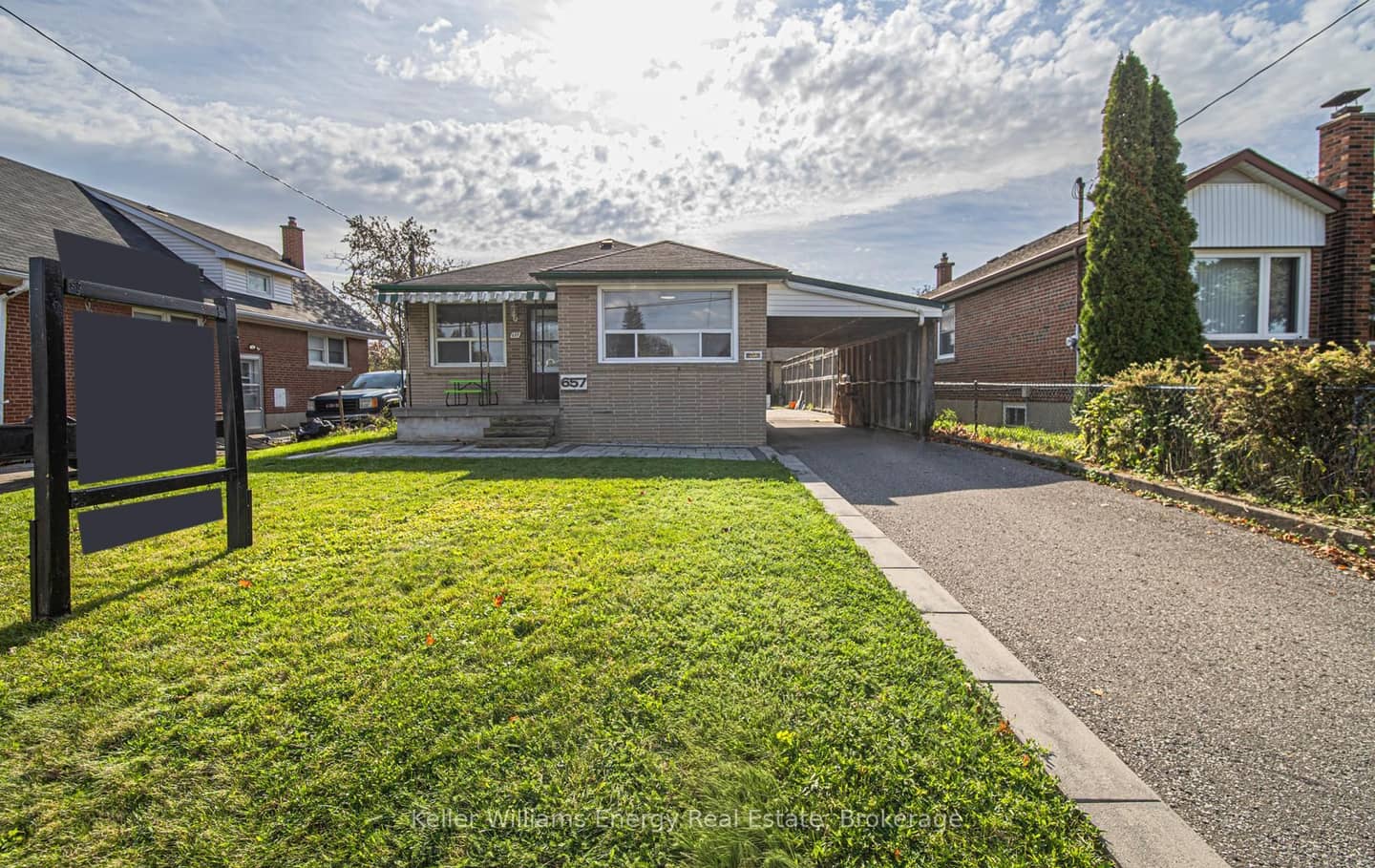 657 Taylor Avenue, Oshawa, ON L1H 2E9