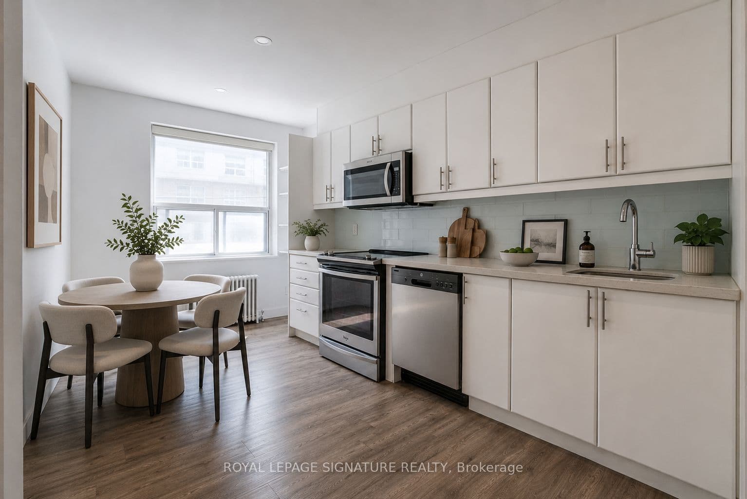 33 Gamble Avenue 107, Toronto, ON M4K 2H4
