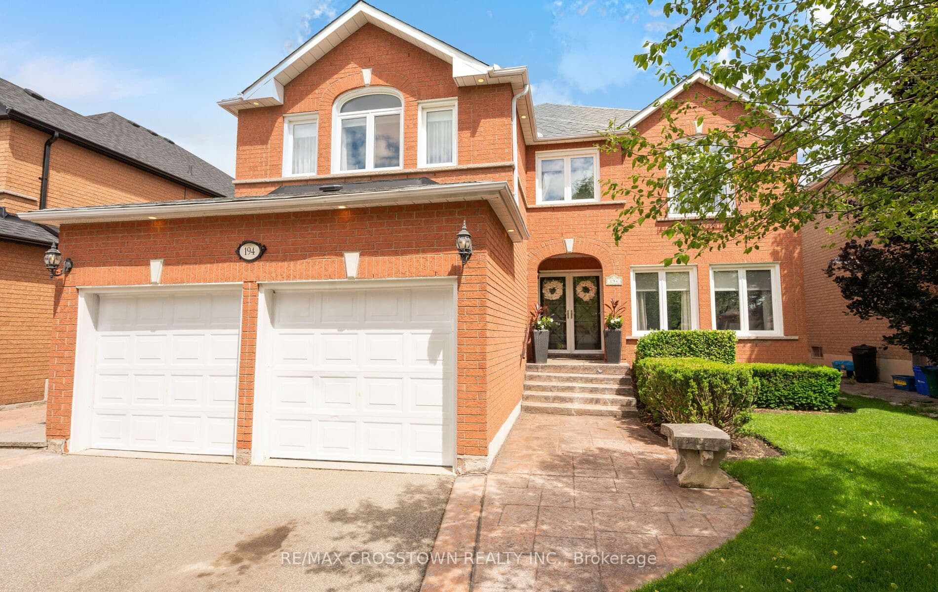 194 Caproni Drive, Vaughan, ON L6A 1X7