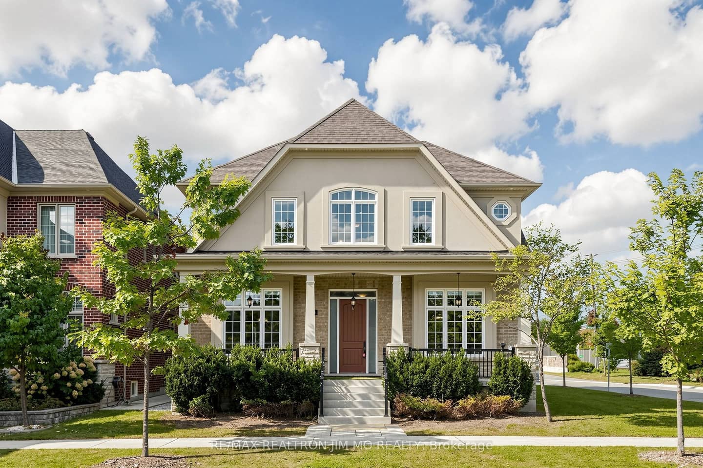 18 Tralee Court, Markham, ON L6C 0V1