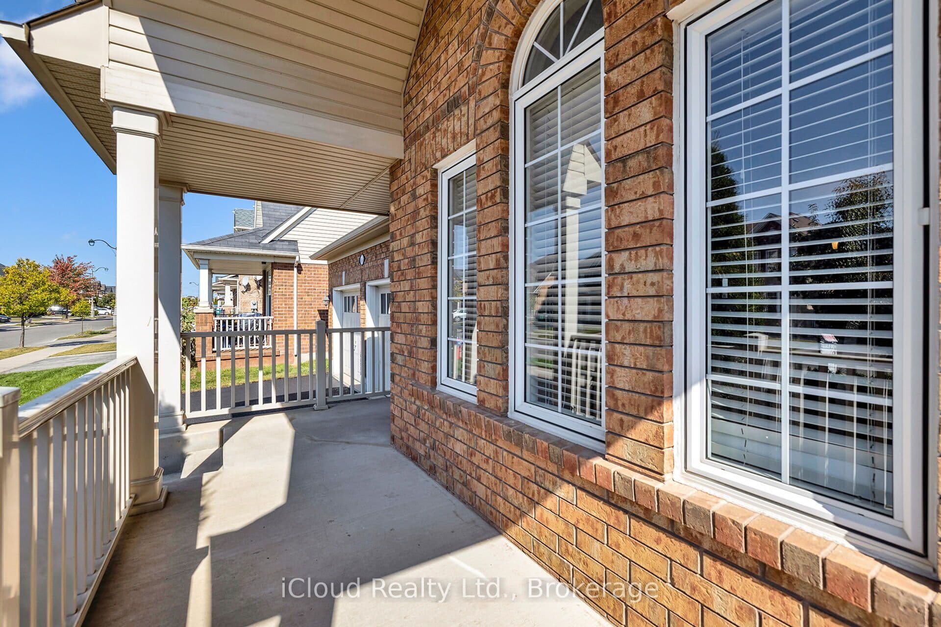 11 Bonavista Drive, Brampton, ON L6X 0N2