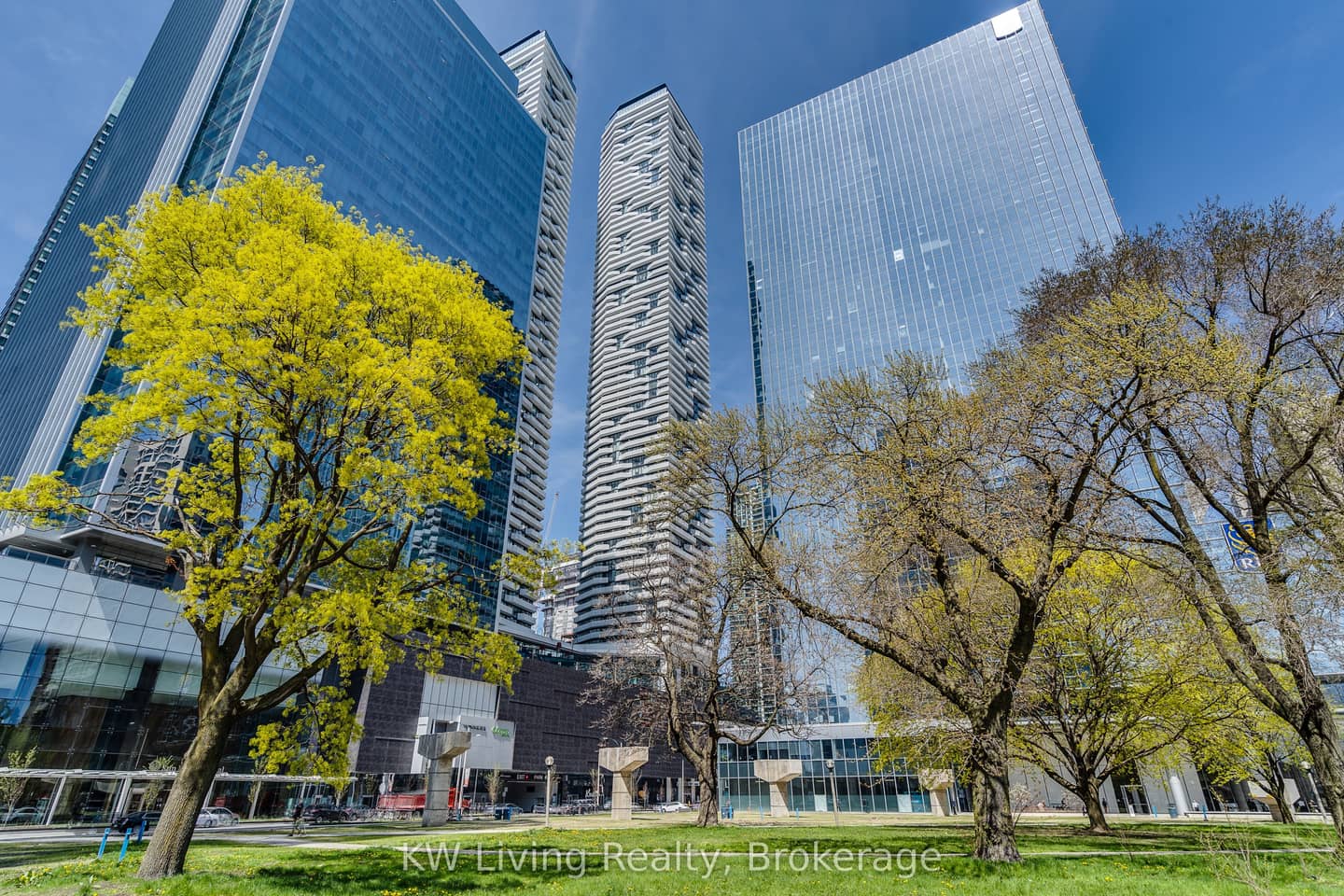 88 Harbour Street E 5109, Toronto, ON M5J 0C3
