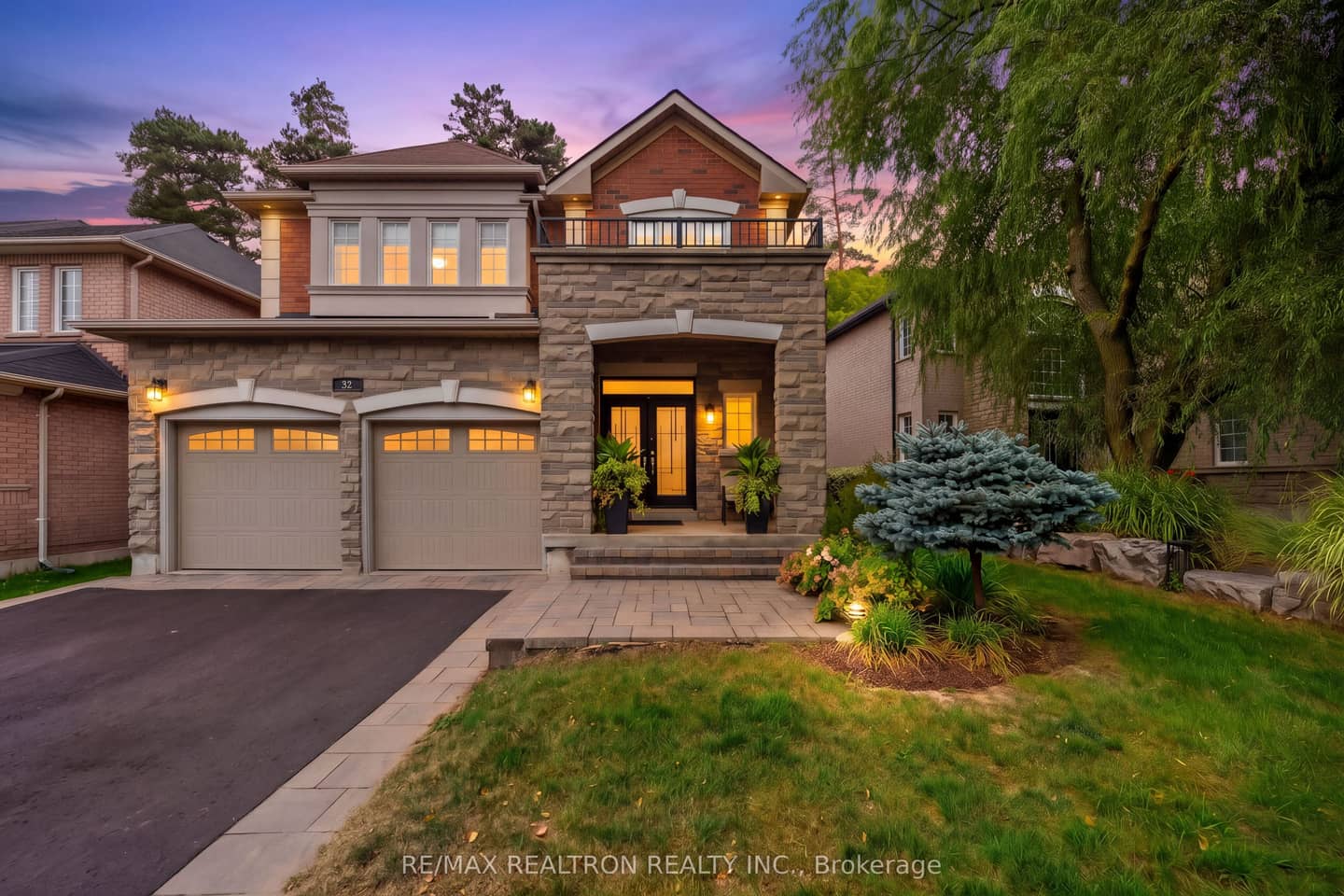 32 Abilene Court, Richmond Hill, ON L4C 0S6