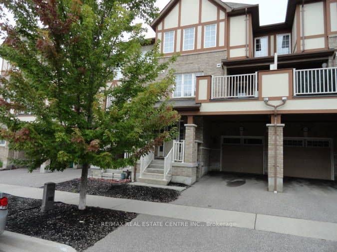 1084 Silk Street, Pickering, ON L1X 0E8