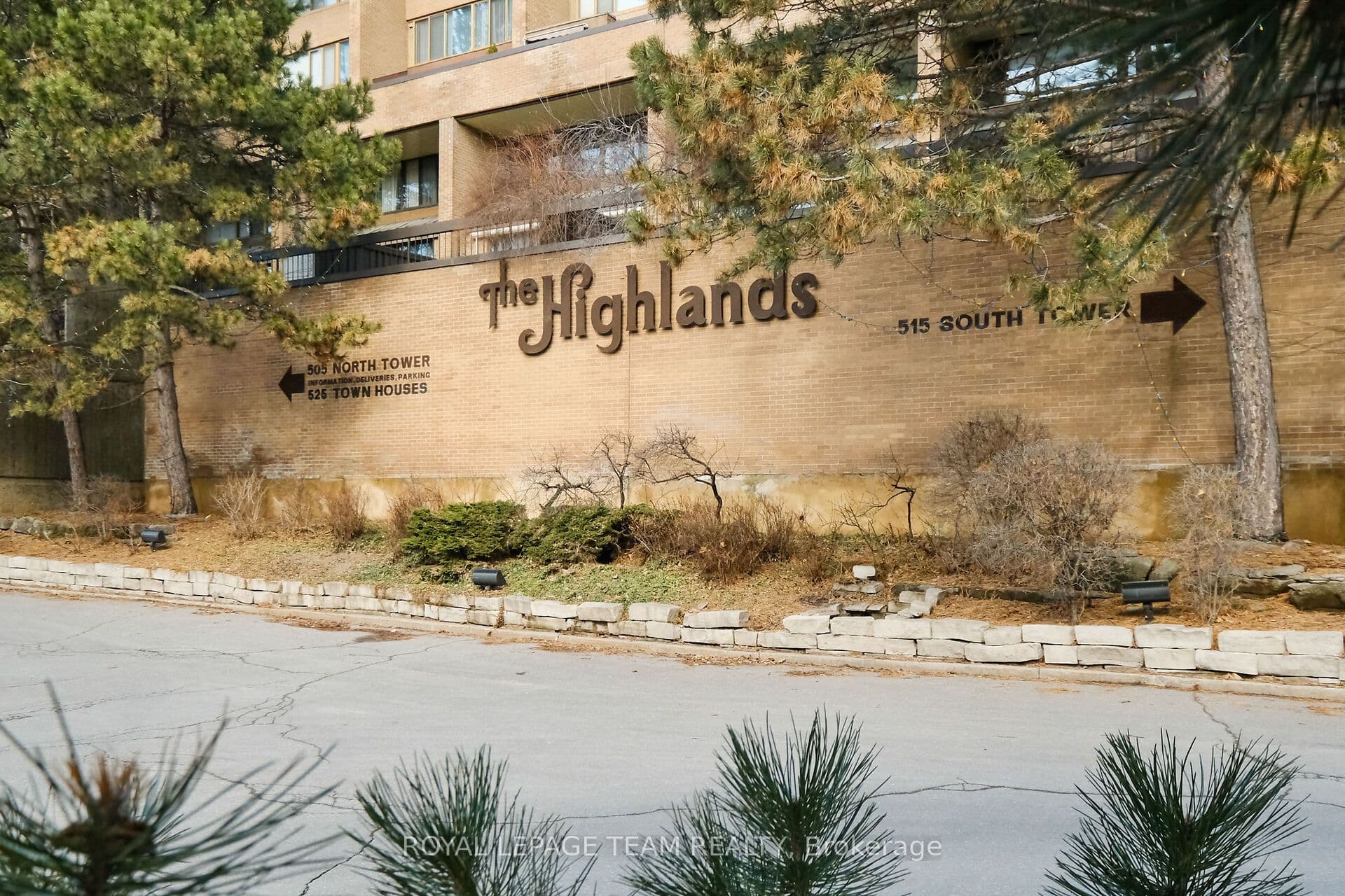 515 St Laurent Boulevard 2012, Manor Park - Cardinal Glen and Area, ON K1K 3X5