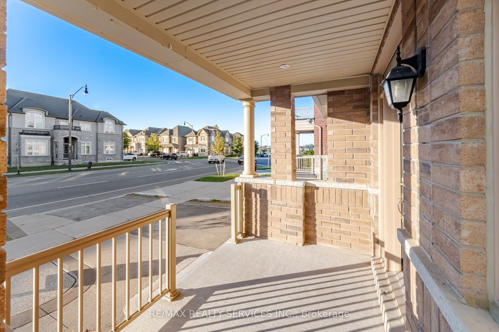 279 Remembrance Road, Brampton, ON L7A 4J5