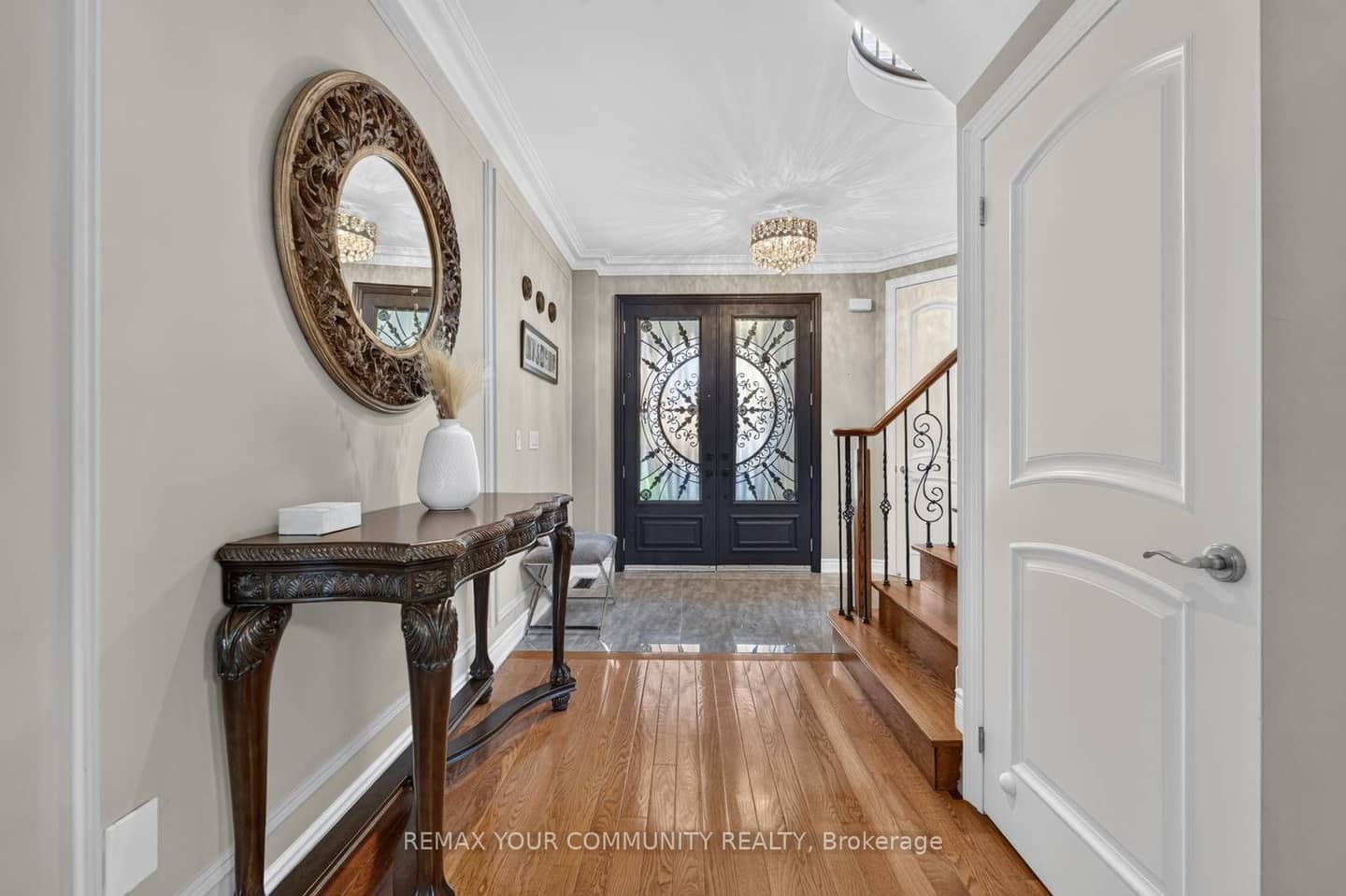 38 Dimarino Drive, Vaughan, ON L6A 0E8