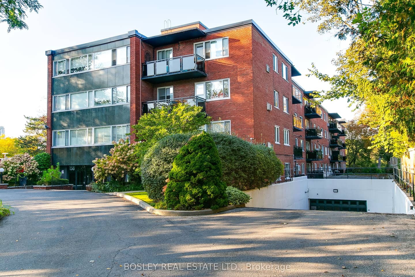 158 Crescent Road 404, Toronto, ON M4W 1V2