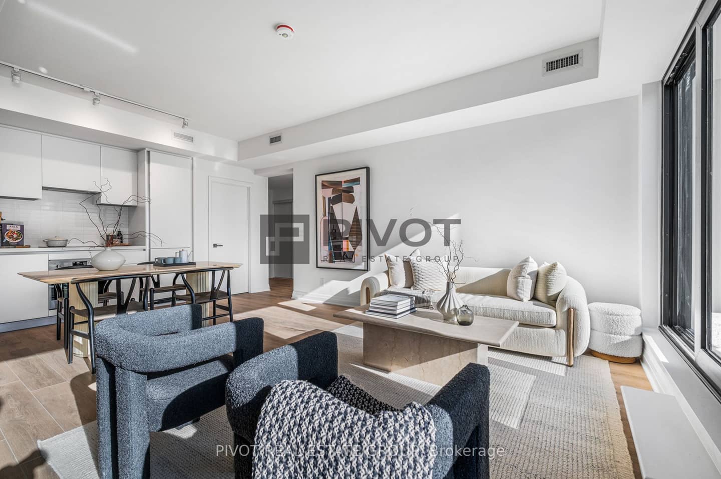 4015 The Exchange 1307, Mississauga, ON L5B 0N9