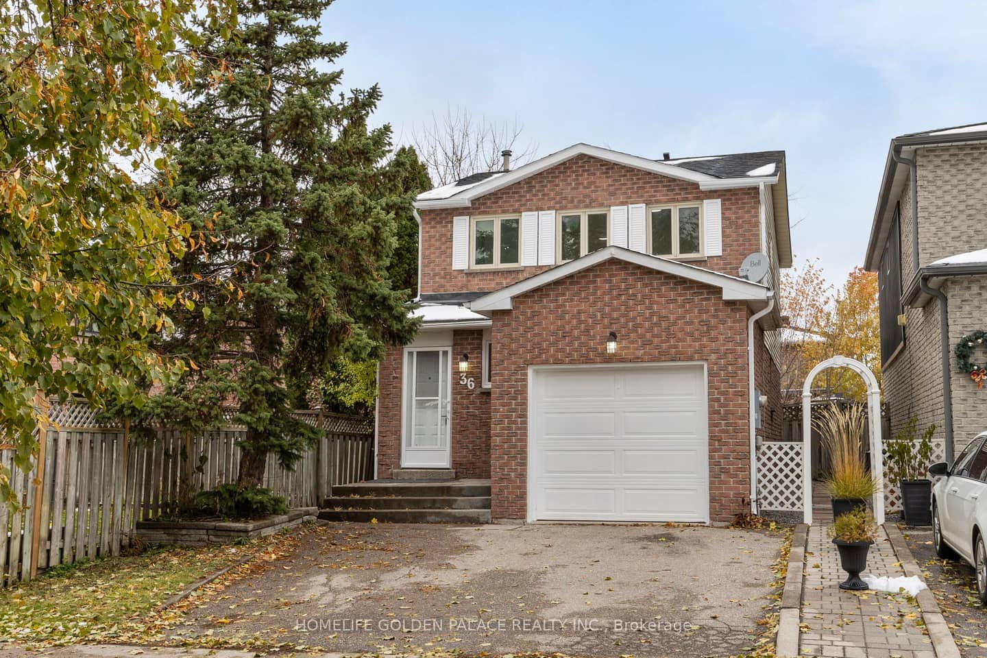 36 Moonlight Lane, Richmond Hill, ON L4C 8K4