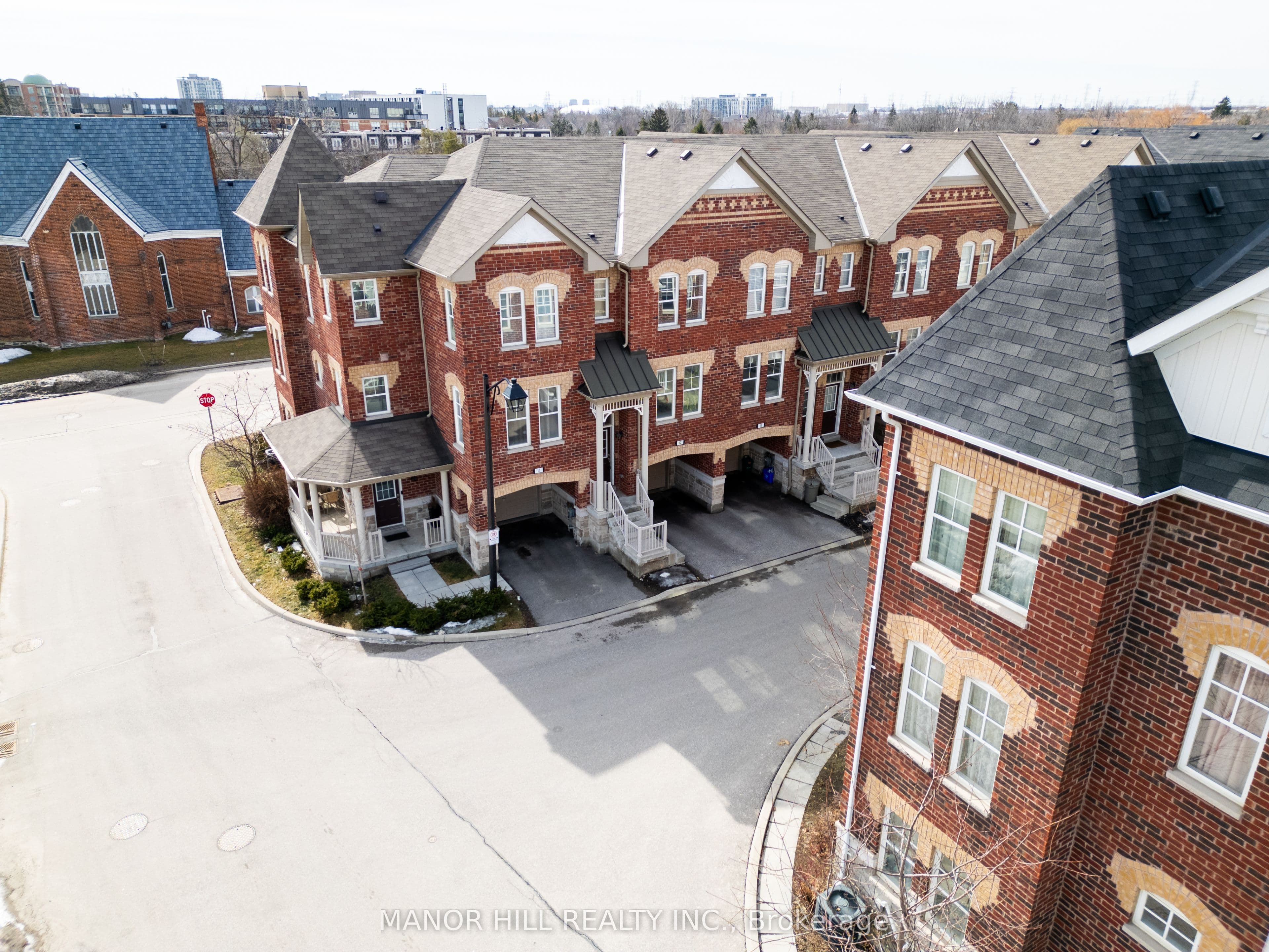 10 W Porter Avenue W 12, Vaughan, ON L4L 0H1